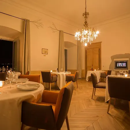 ホテル Chateau De
